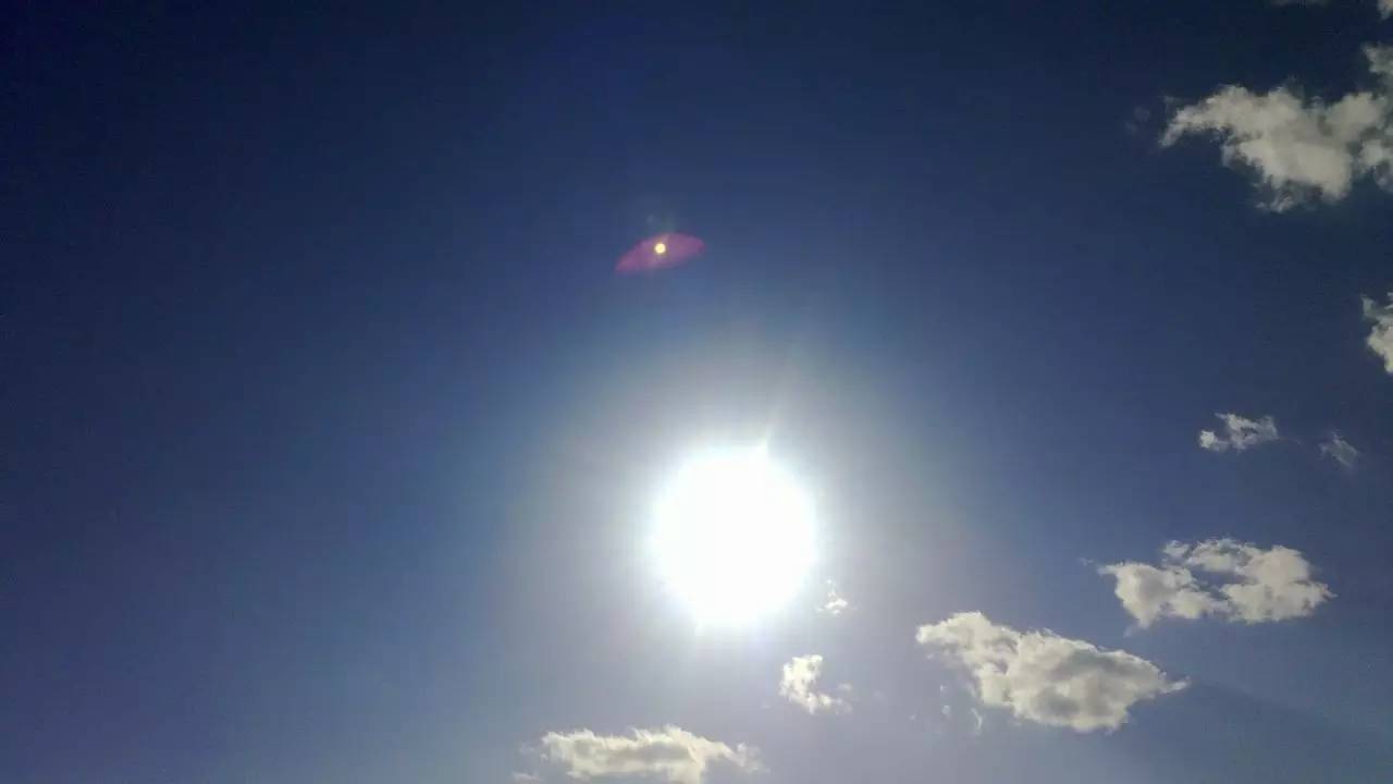 kaiyun开云官方在线登录|陈奕恩《出线了,初恋》杀青 潇洒挥别感恩剧组(图3) kaiyun开云官方在线登录